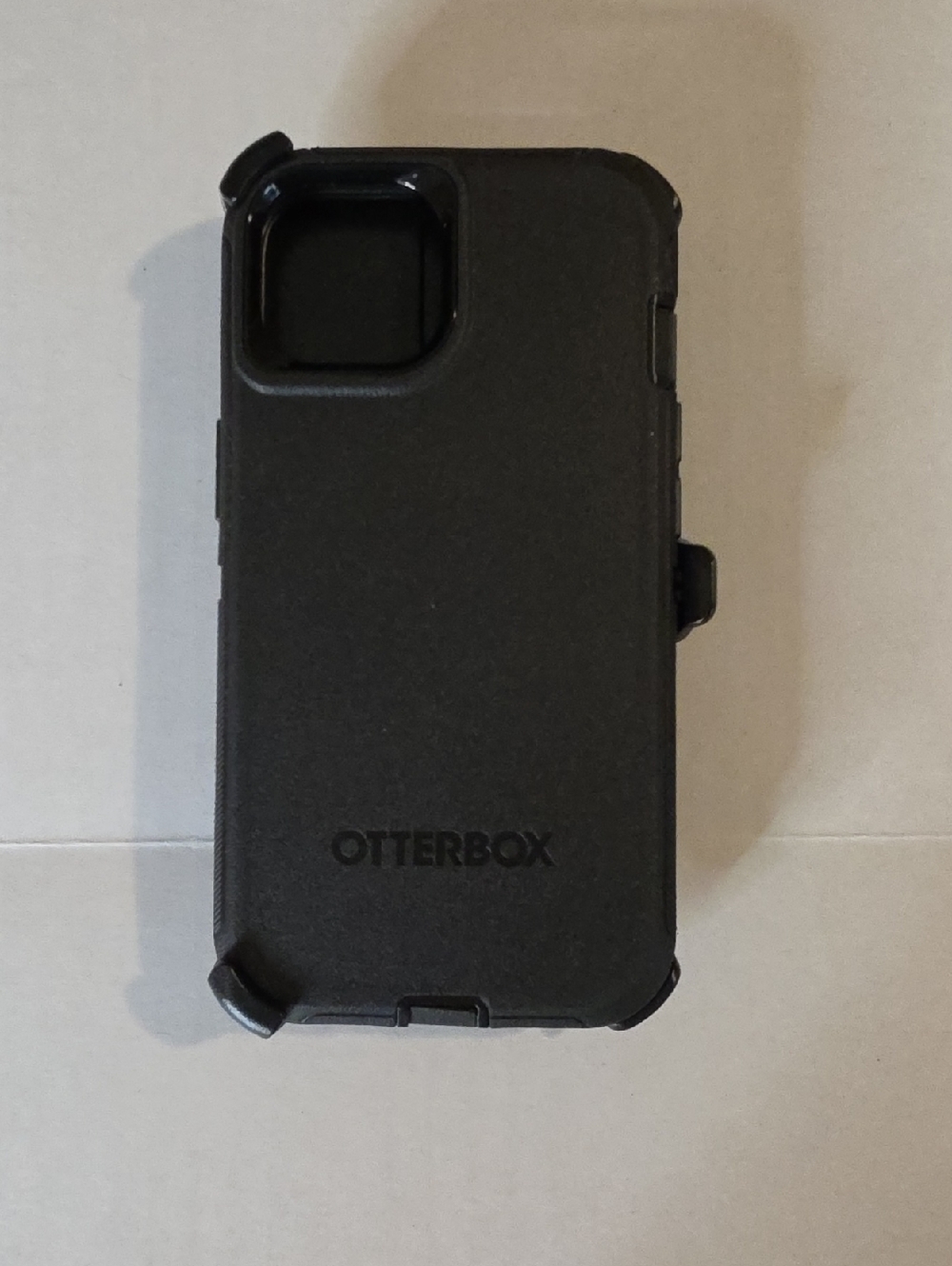 Iphone 13/14 OtterBox Black Defender Protective Phone Case